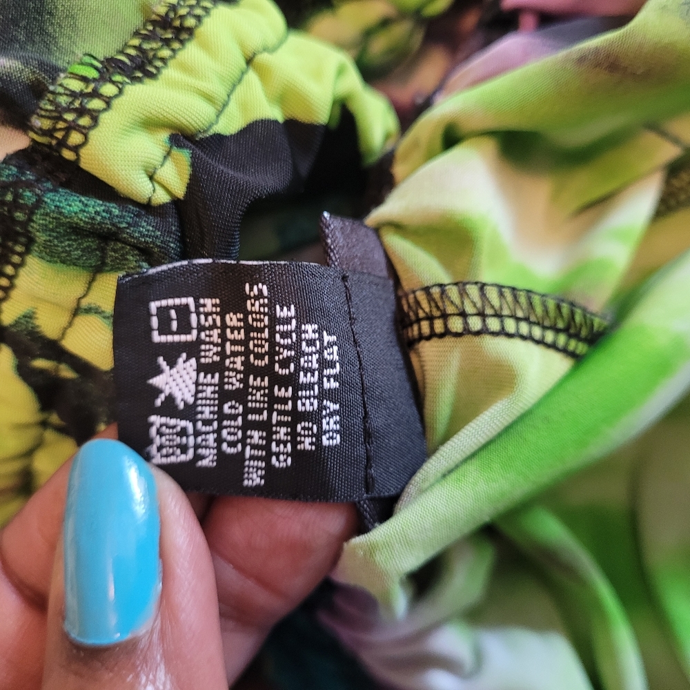 Rue 21 purple and green maxi dress. Razor back straps. Size medium. - Picture 2 of 10